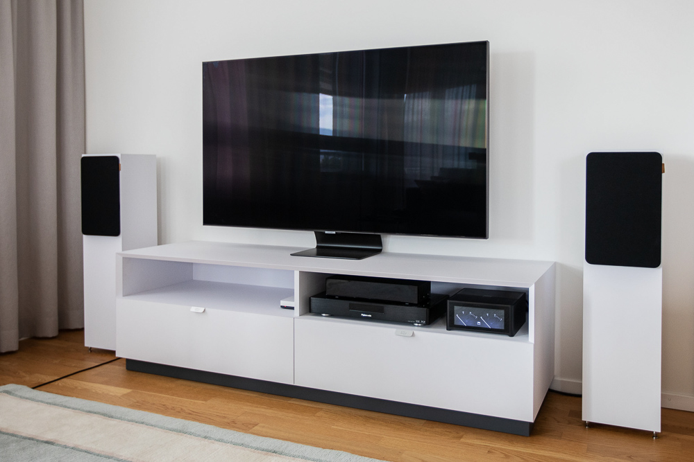Swiss HD Solo 5 und NAD M10 V2
